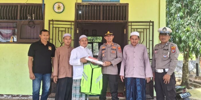 Perlengkapan Lalu Lintas